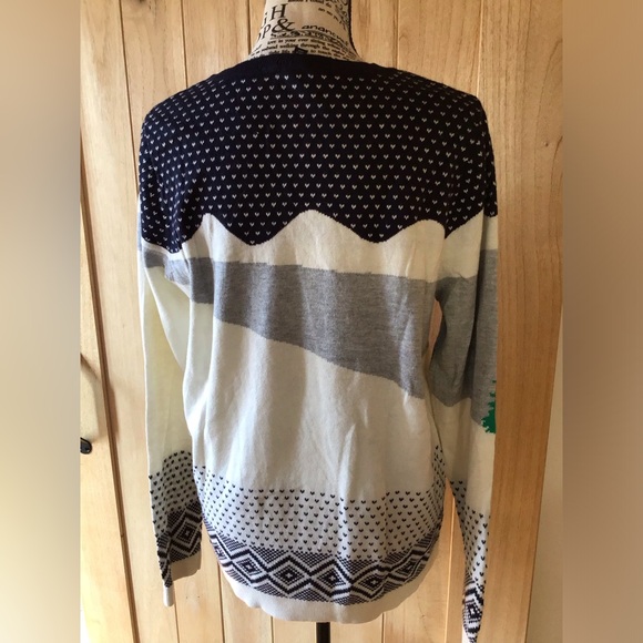 Talbots Holiday Sweater, Size Large - Picture 4 of 4